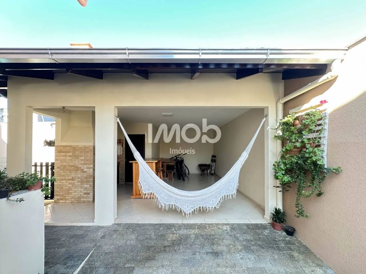 CASA COM SUÍTE + 2 QUARTOS, TIFA MARTINS - Foto 4