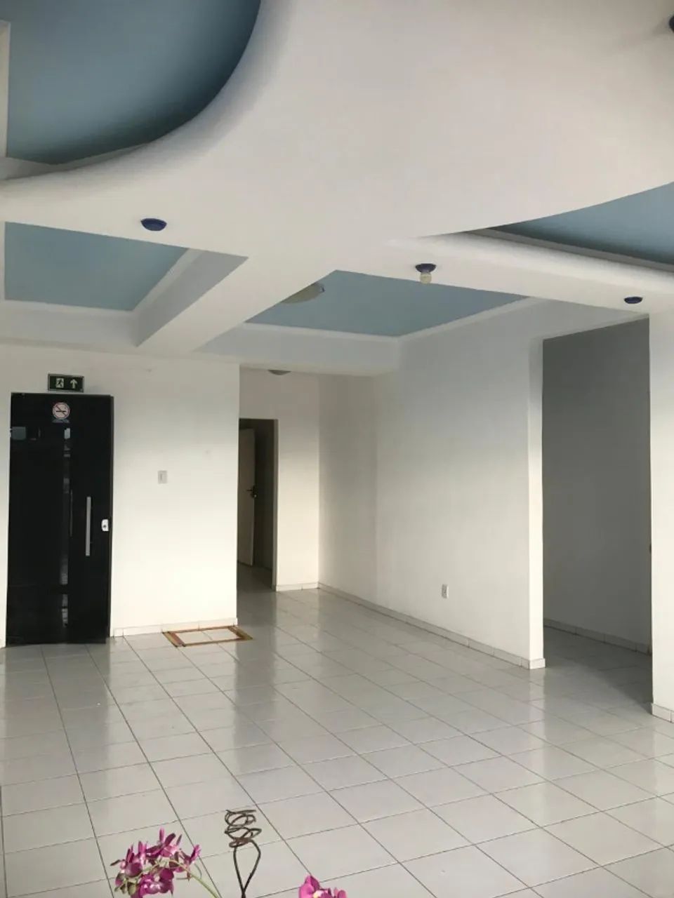 Excelente Imóvel Comercial com Garagem e Amplo Espaço - Foto 3