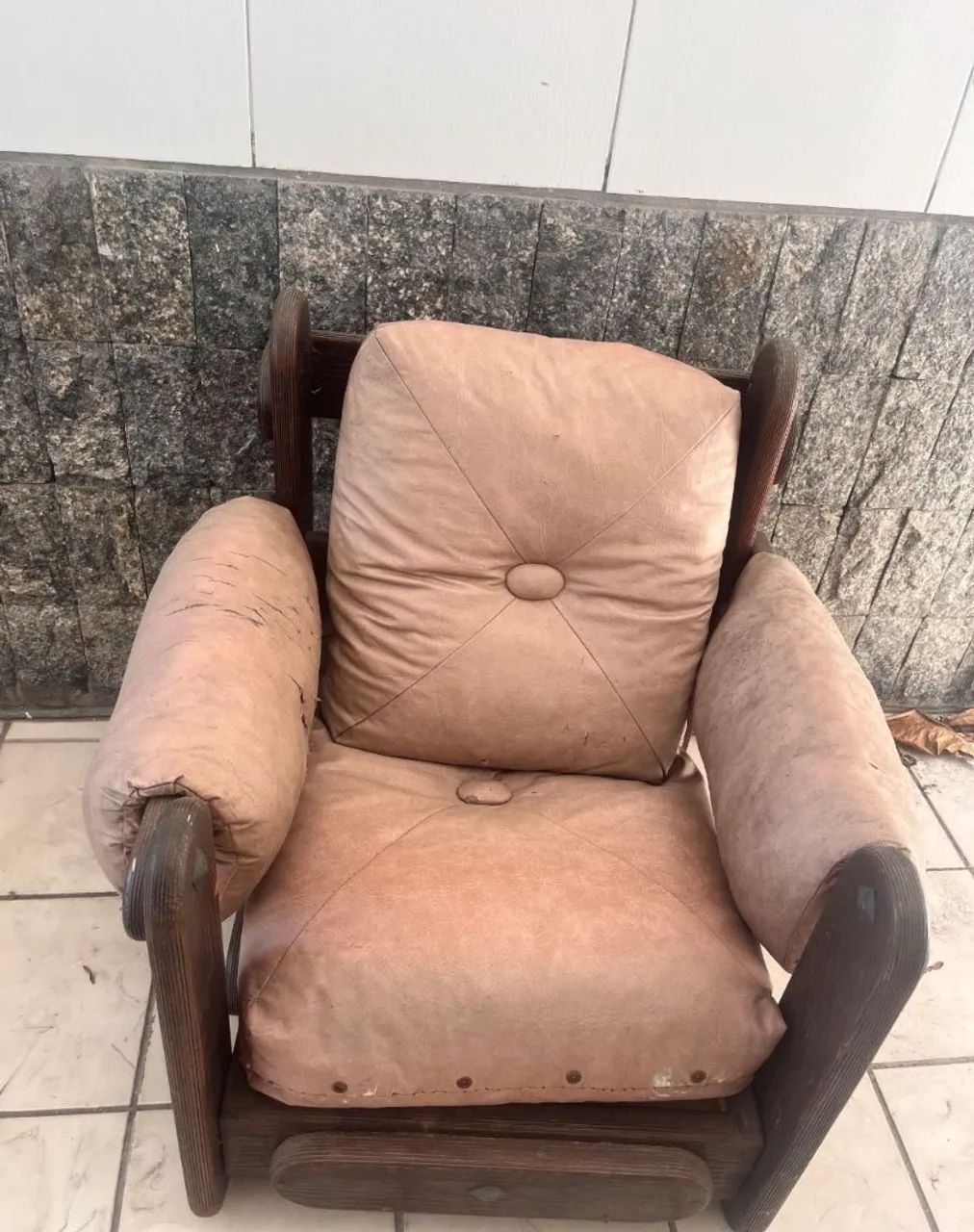 Conjunto de Poltronas e Sofás (Massaranduba 50 Anos)