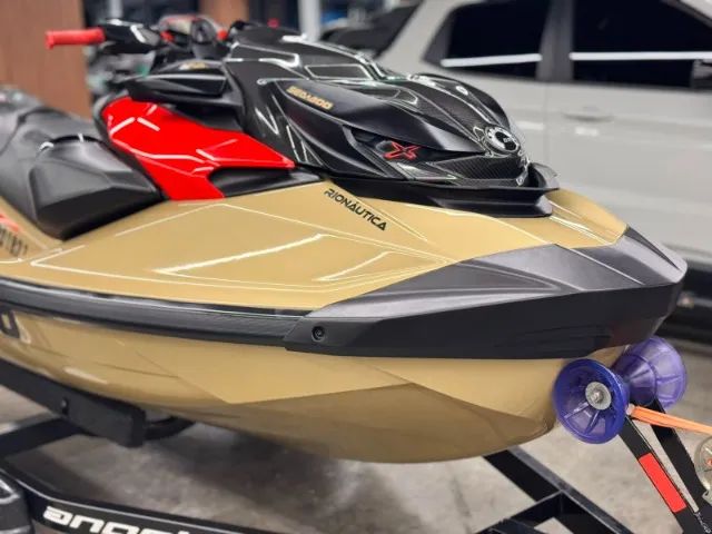Jetski Sea-Doo RXP-X 325 2025 | 6h - Foto 5