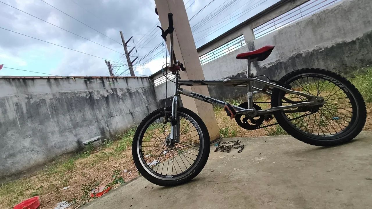 Bicicleta BMX Aro 20 em Aço - Original, Forte e Resistente - Foto 2