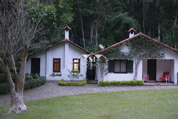 Sítio- Petrópolis, Araras