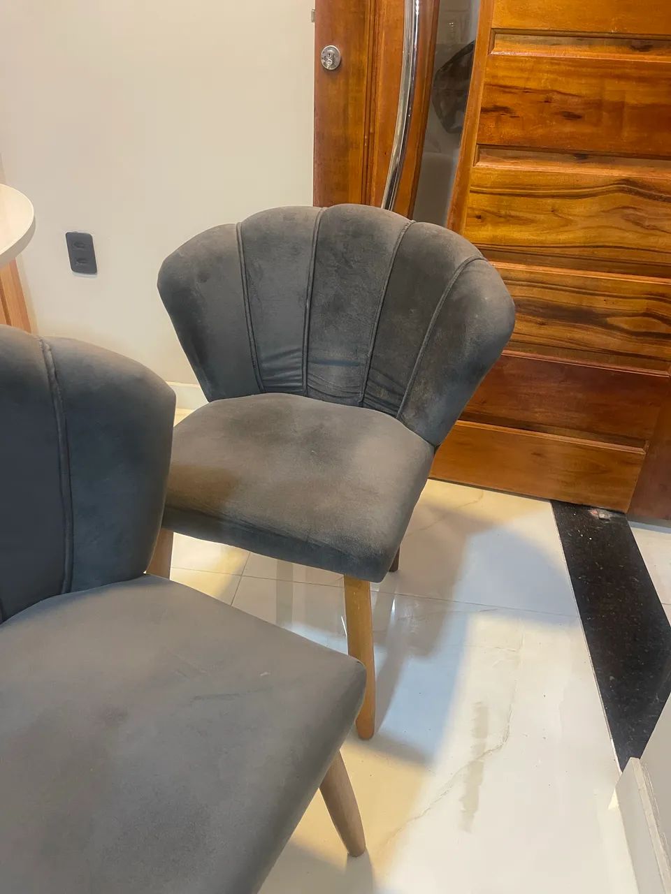 Poltrona cadeiras. Cadeira. Mesa de jantar  - Foto 2