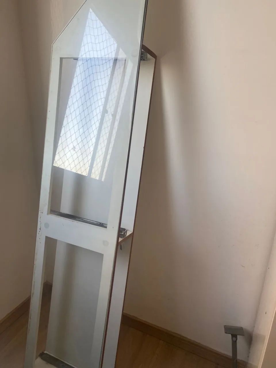 Penteadeira MDF com topo de vidro 