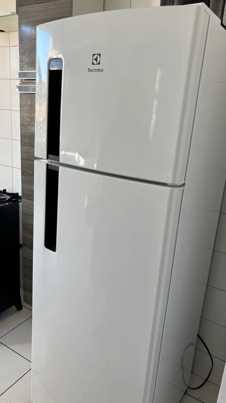 Geladeira Eletrolux 320L Nova - Foto 3
