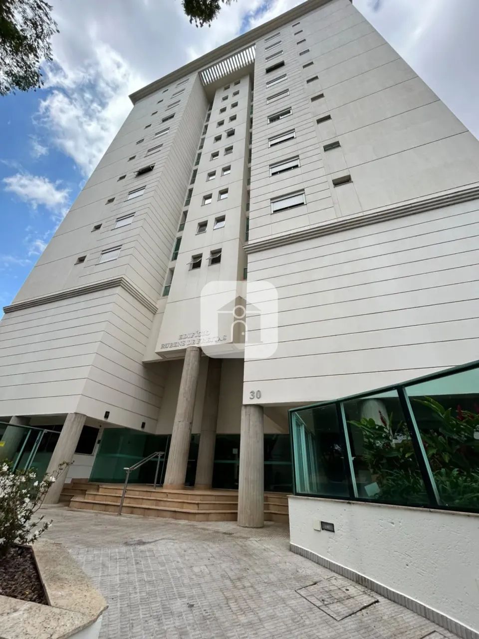 Apartamento com 59m² para locação no bairro Centro