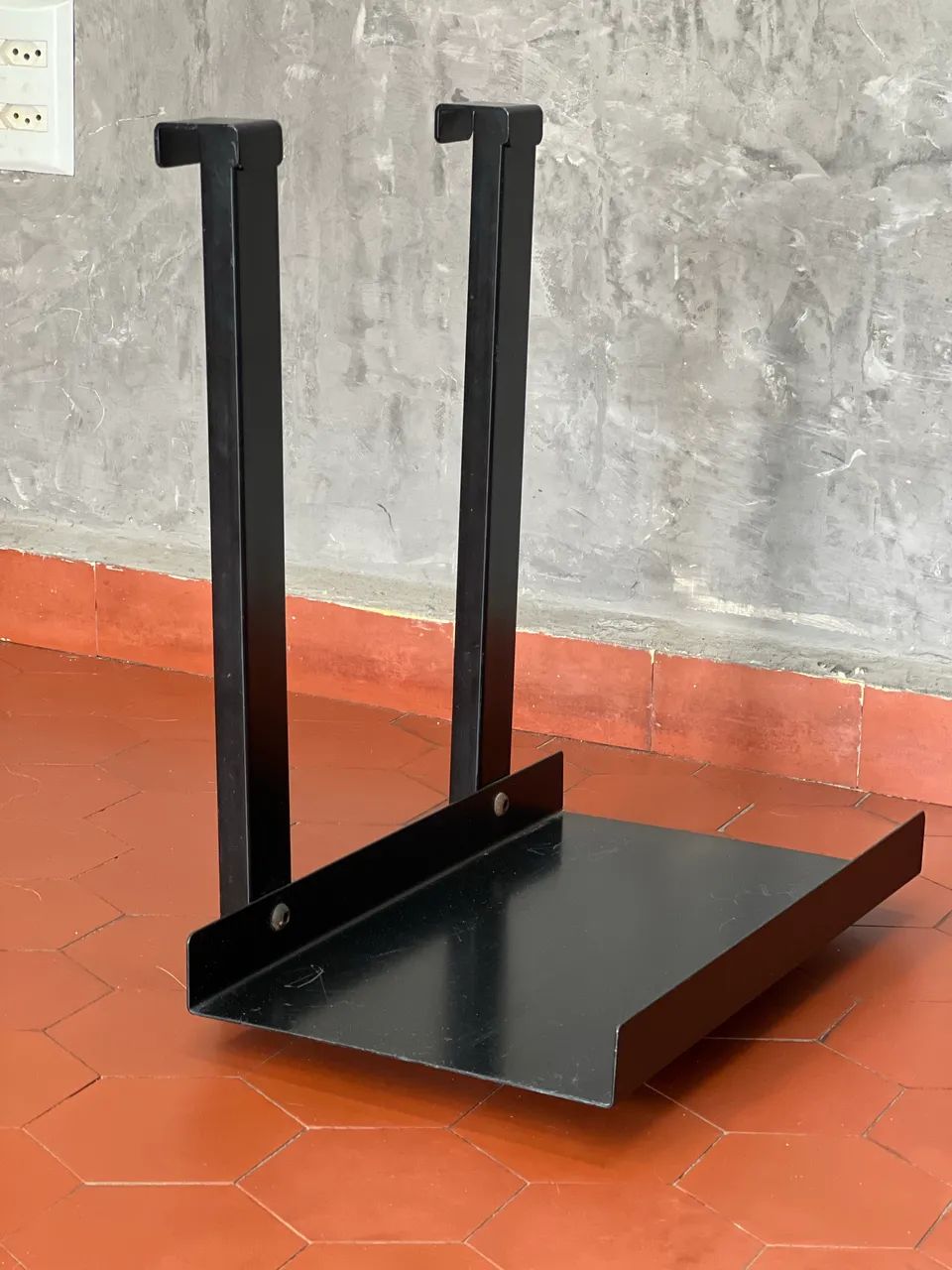 Suporte de mesa para CPU Tokstok - NÃO ENTREGO - Foto 5