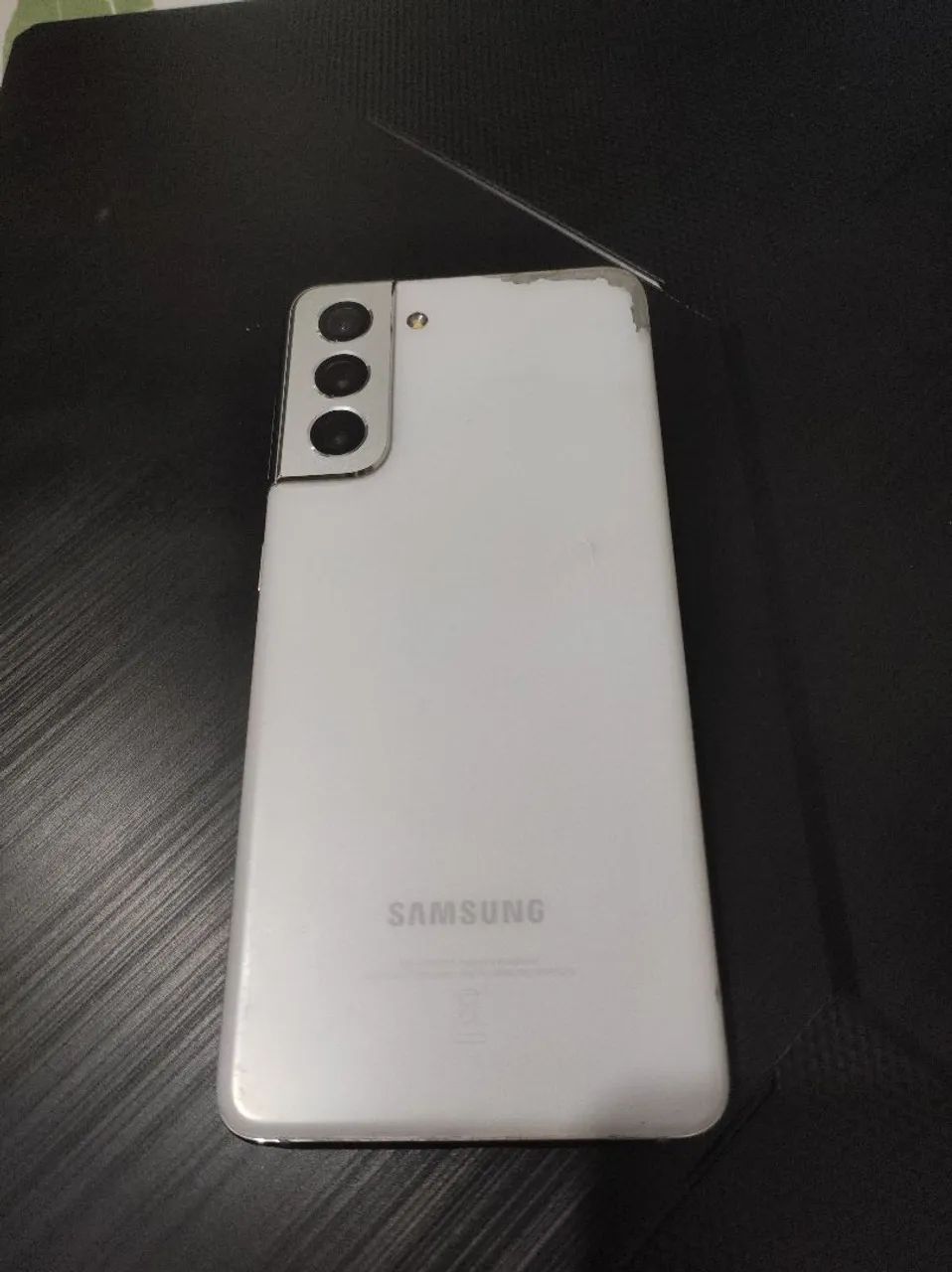 Galaxy S21 (Todo funcionando. Tela com Listras) - Foto 2