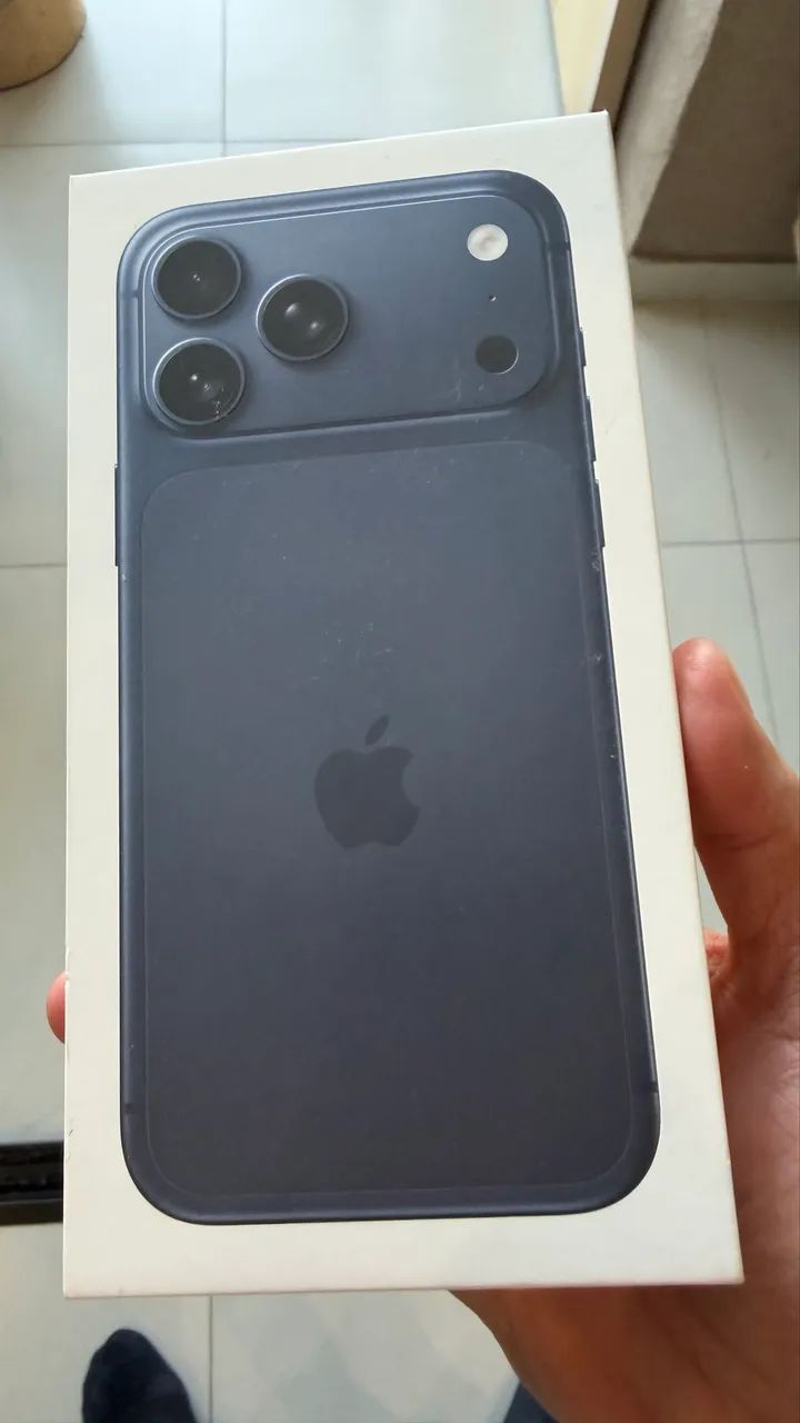 Vendo iPhone 17 pro Max - novo na caixa- barbada