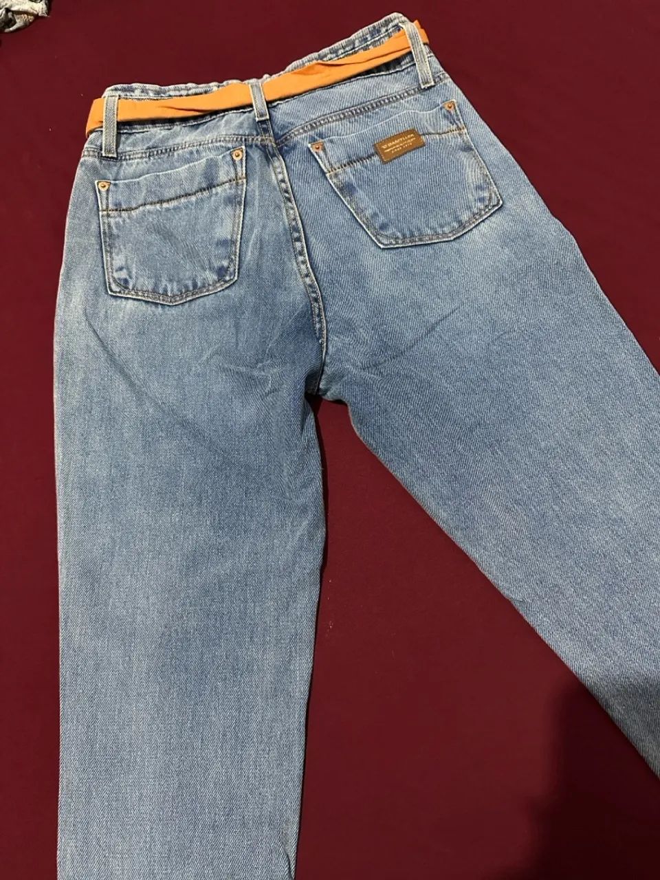 Vendo calça jeans com cinto - Foto 2