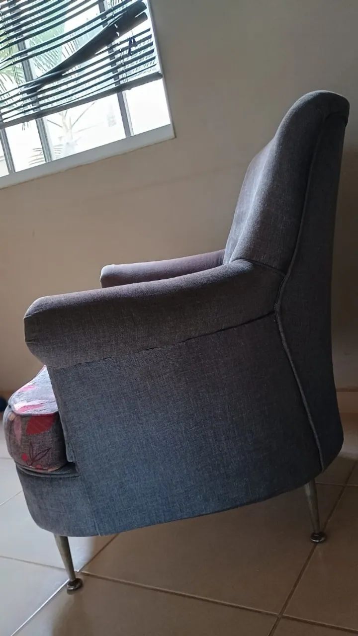 CONJUNTO DE SOFÁ DE 2 LUGARES E POLTRONA - Foto 5