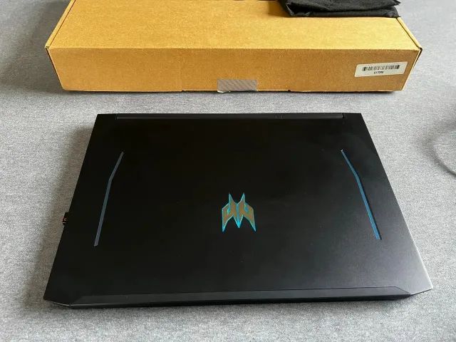 Acer Predator Helios 300 - RTX 3070