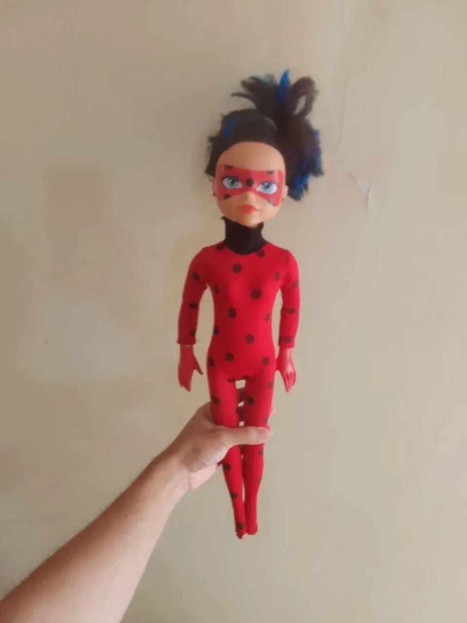 Duas Bonecas - Tema LadyBug. - Foto 2