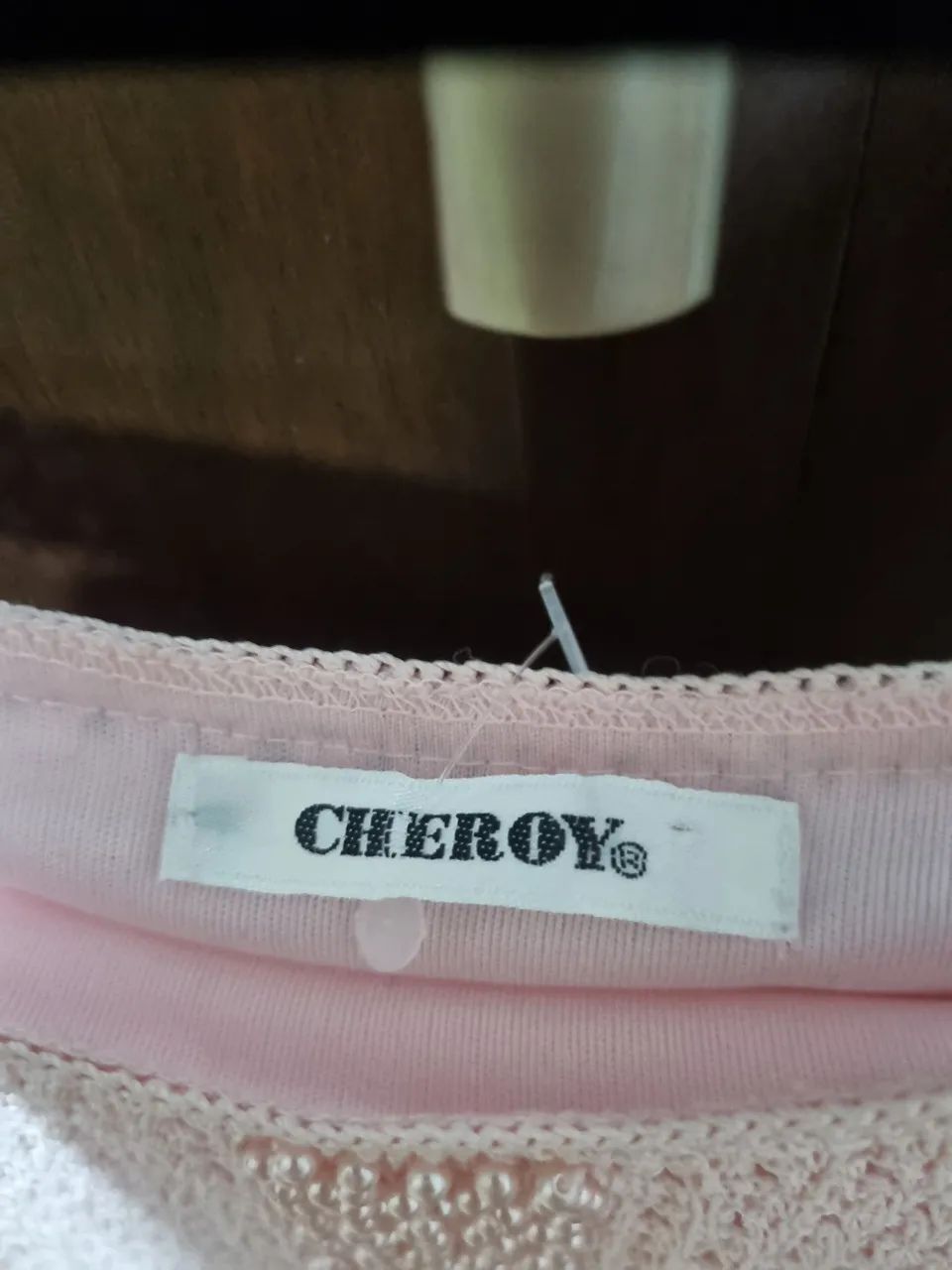 Regata rosa bebê em tricô com pérolas | Marca: Cheroy - Foto 3