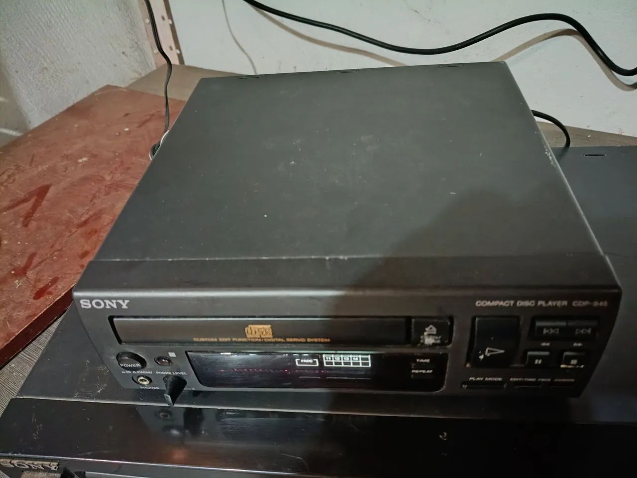 Toca CD Sony perfeito 