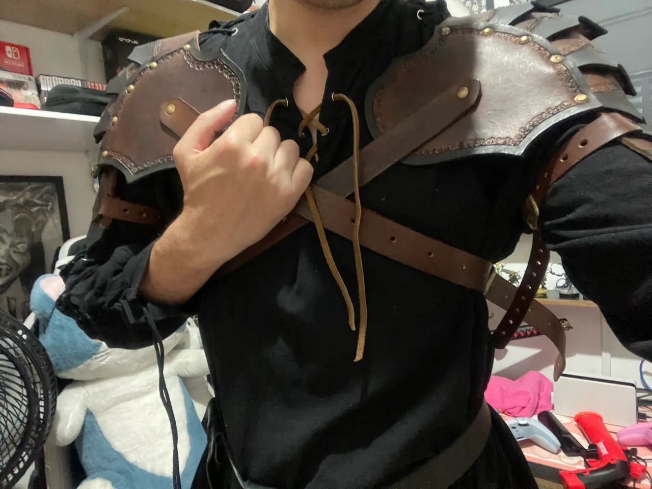 Ombreiras Medieval - Armadura em Couro Legítimo. steampunk