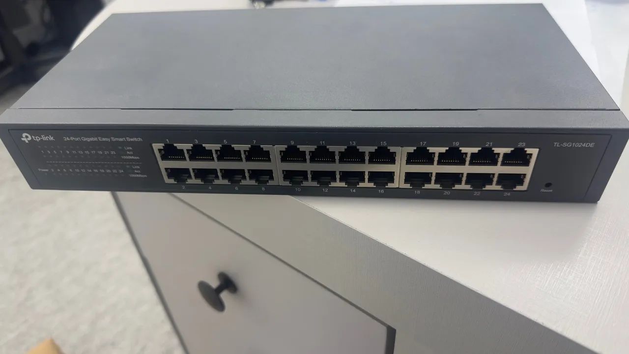 Switch TP-Link 24 Portas Gigabit Gerenciável TL-SG1024DE - Foto 3