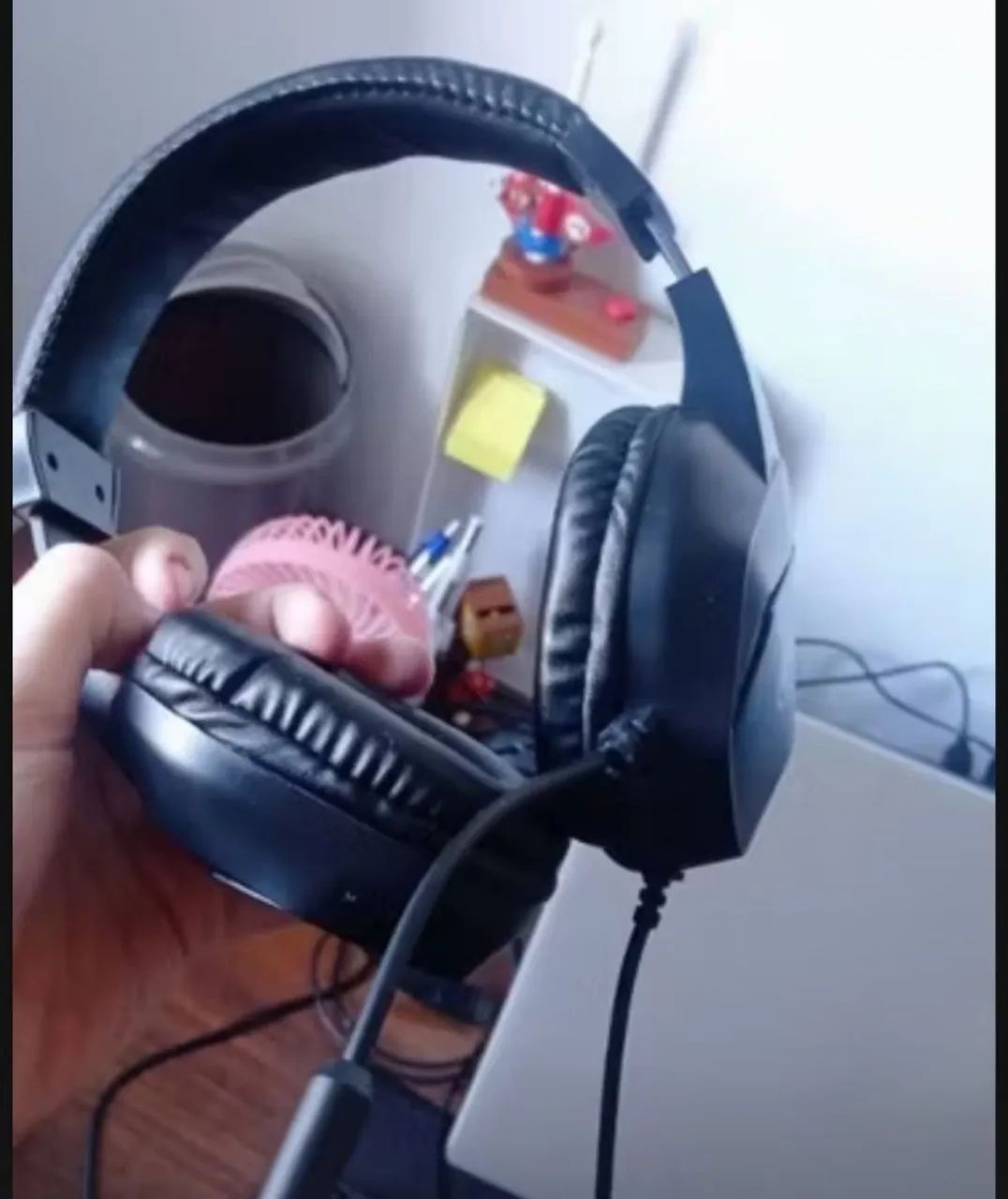 Fone gamer com microfone de fio com led-usado   - Foto 3