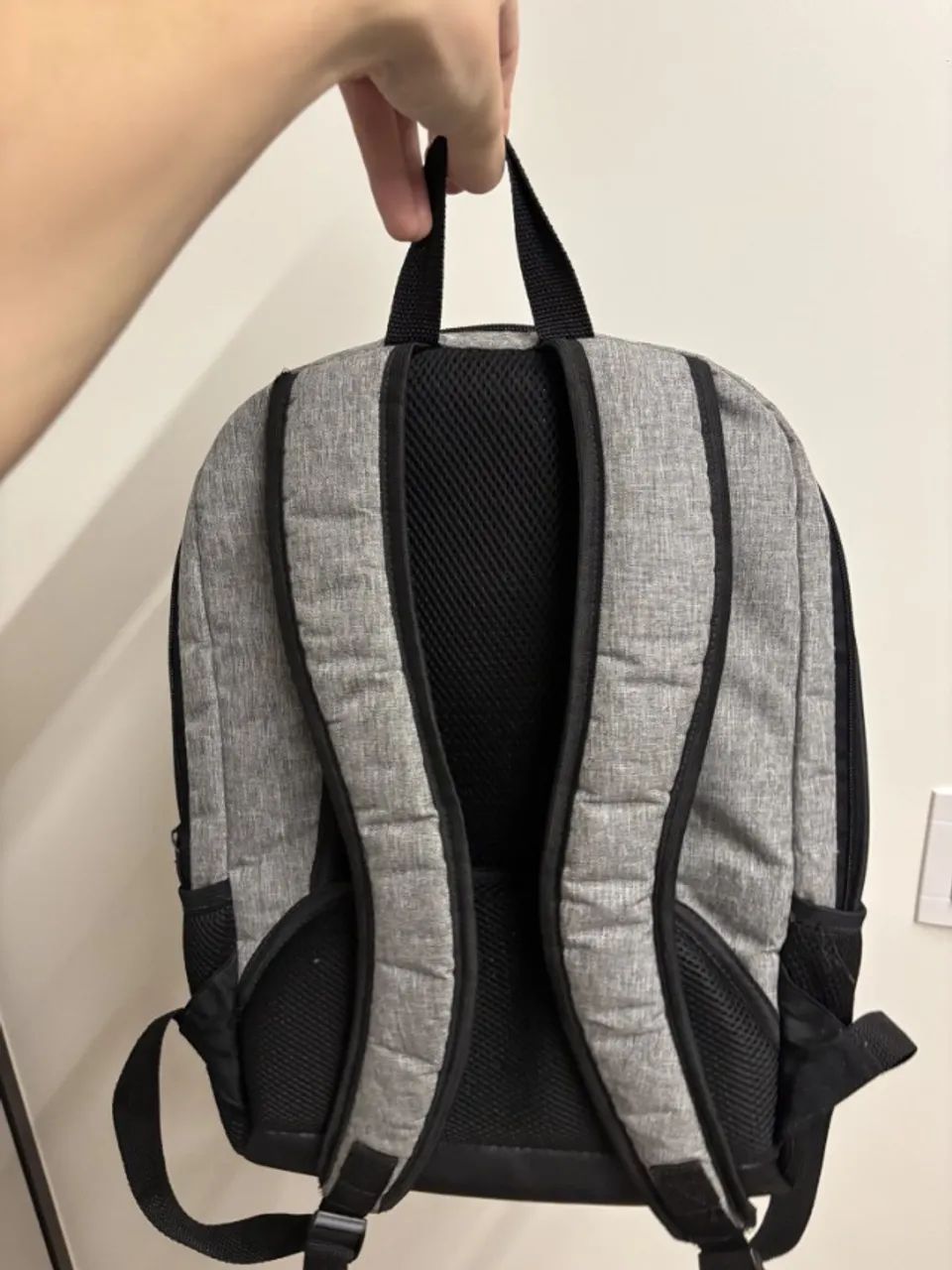 Mochila para notebook 15,6 polegadas cinza mescla com alças acolchoadas - Foto 4