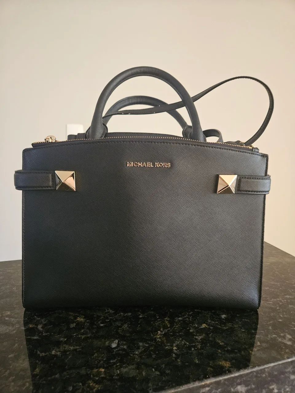 Bolsa Michael Kors - Couro Preto Estruturado