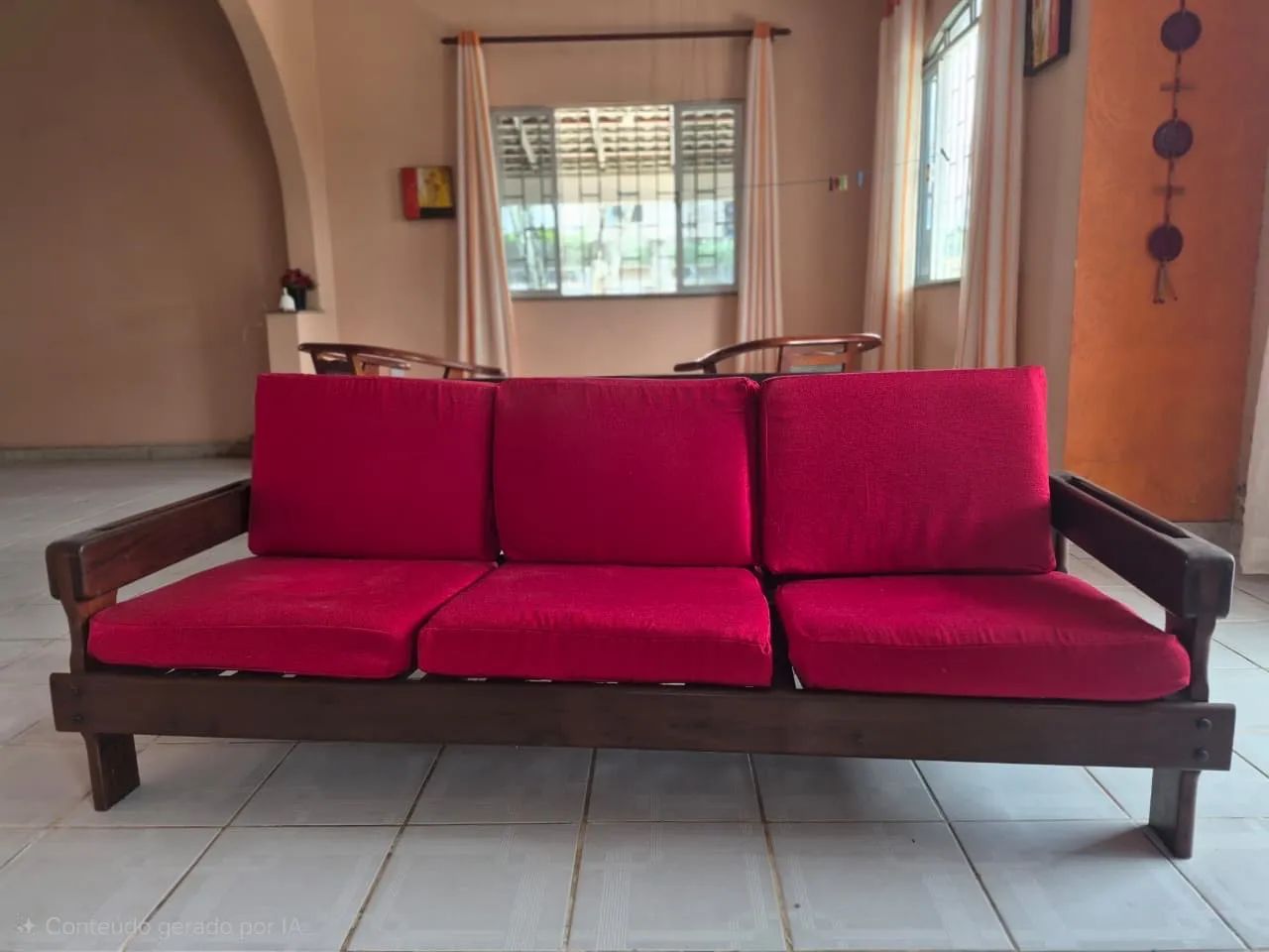 Conjunto de Sofá + Cadeiras 
