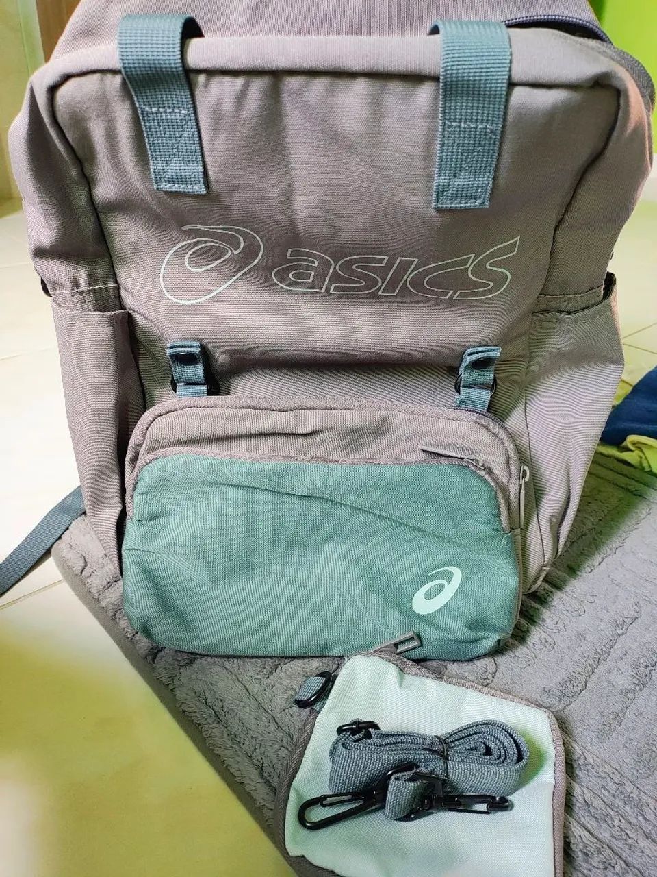 Mochila Asics original  - Foto 5