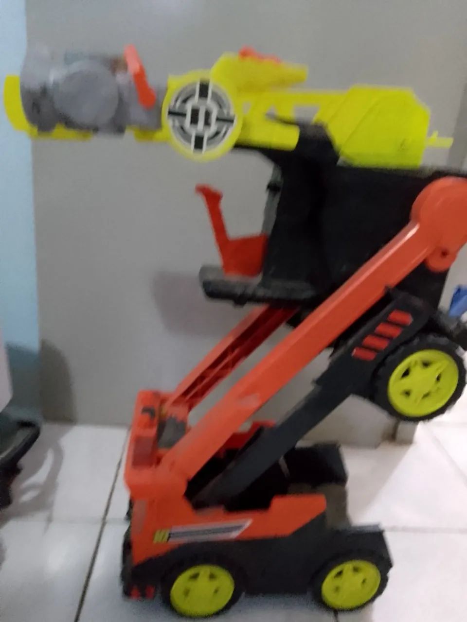 Bomba tanque bombeiro marca playskool - Foto 3