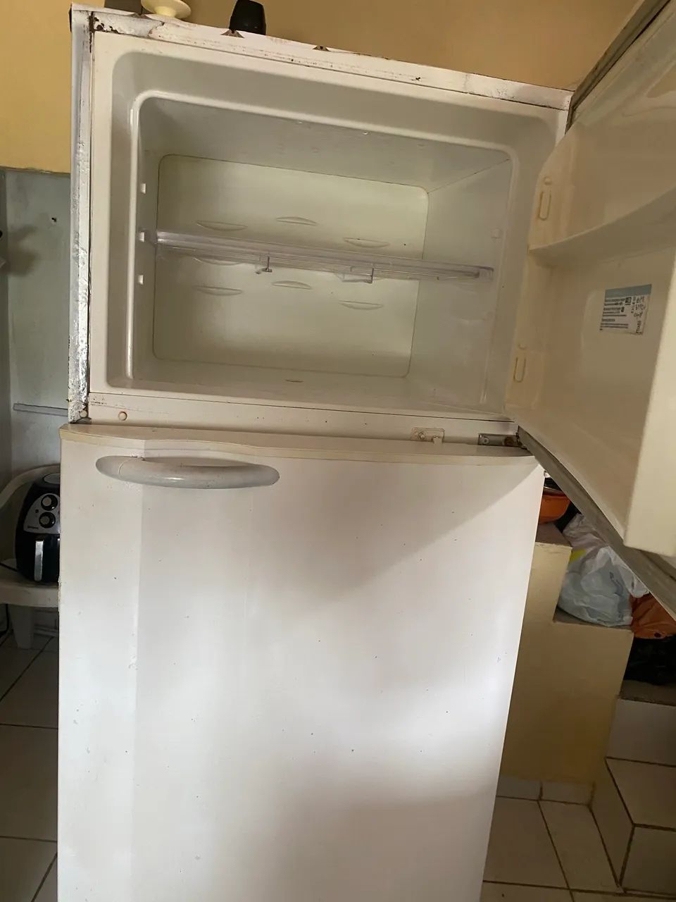 geladeira para vender funcionando perfeitamente - Foto 4