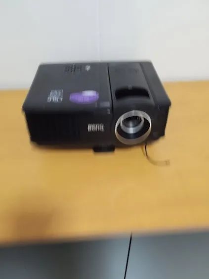 Projetor BenQ MP515 multimídia (2500 ANSI) lumens, resolução SVGA 800x600 - Foto 3