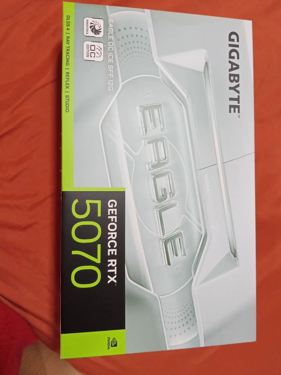 RTX 5070 Gigabyte Eagle  - Foto 4