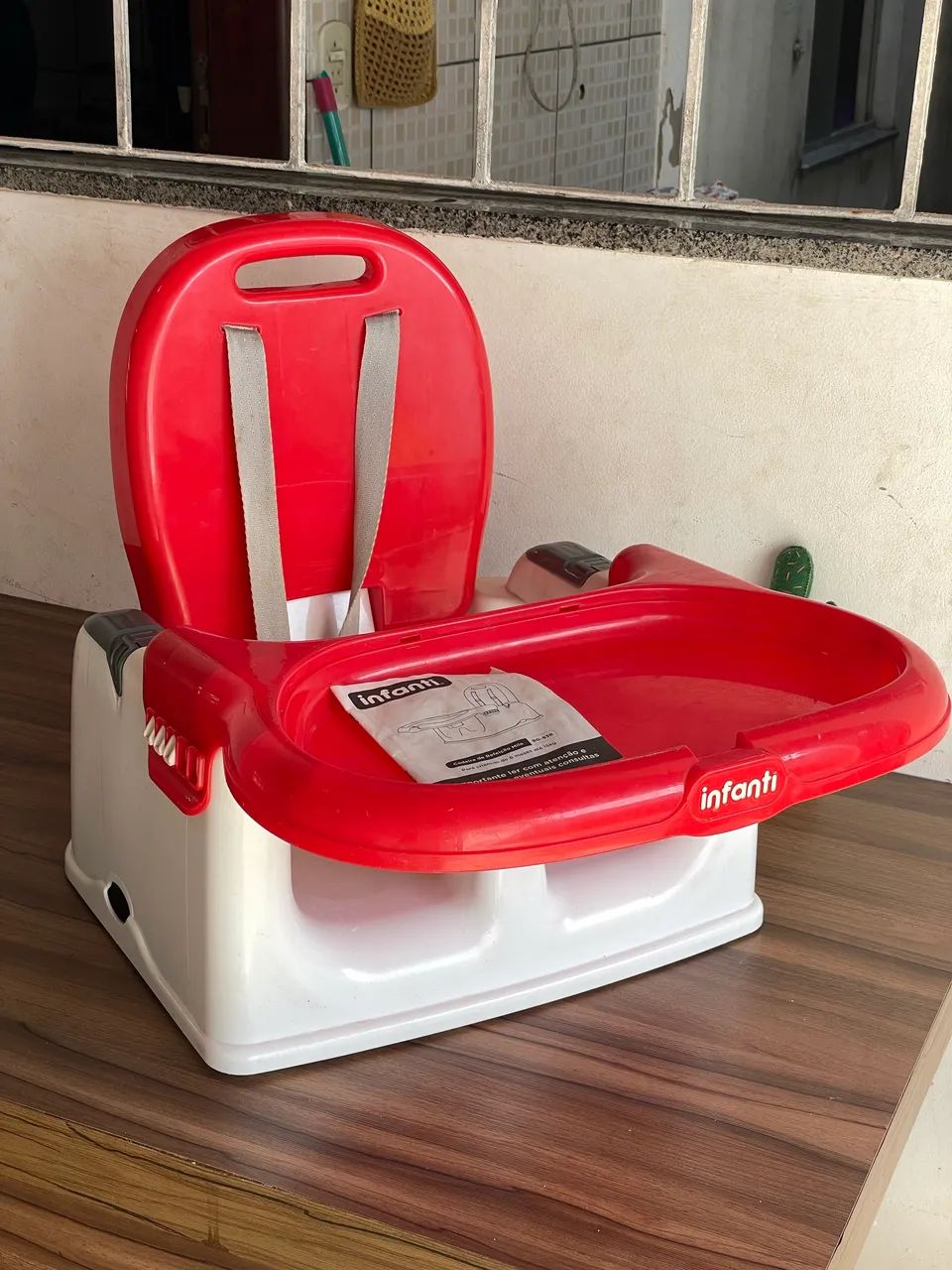 Cadeira de alimentação Mila