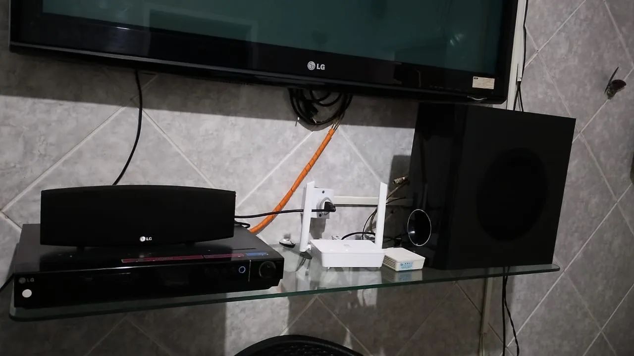 Televisão 50 polegadas e home theater - Foto 2