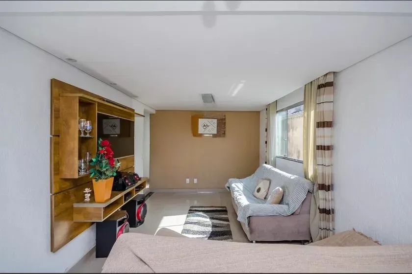Casa à Venda - Nova Suíssa, 4 Quartos, 486 m2 - Foto 2