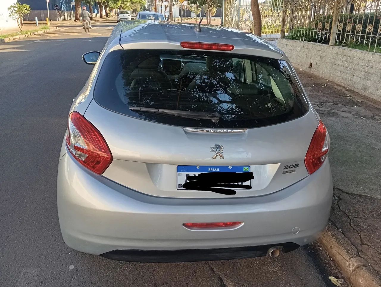 Peugeot 208 Active/active Pack 1.5 Flex 8V 5P 2014 - Foto 3