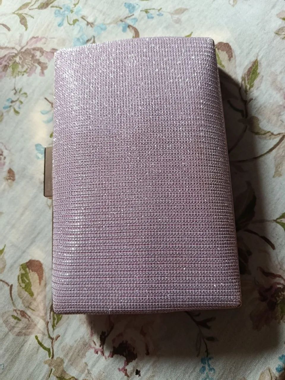 Clutch rosa com brilho