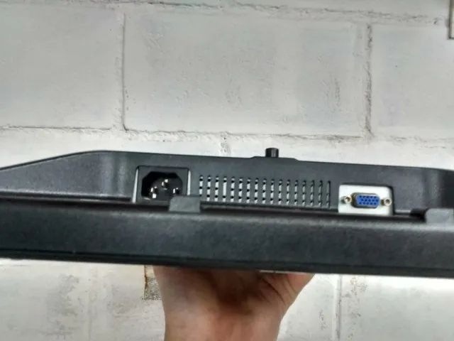 Monitor Dell E177FPc - 17 polegadas - Foto 4