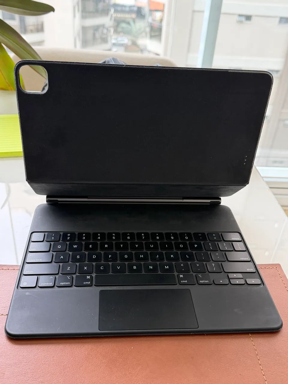 Magic Keyboard for iPad Pro 12.9?inch (4th generation) + Apple Pencil pro - Foto 6