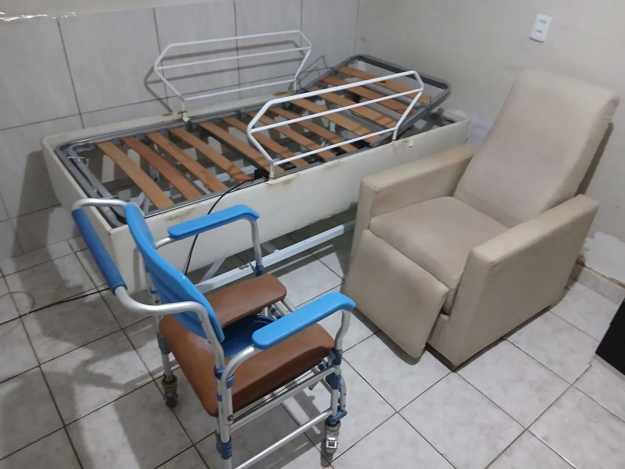 Cama elétrica para acamados  - Foto 3