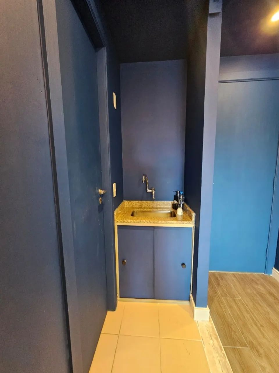 SALA COMERCIAL MOBILIADA E DECORADA NO CHAMPAGNAT - Foto 4