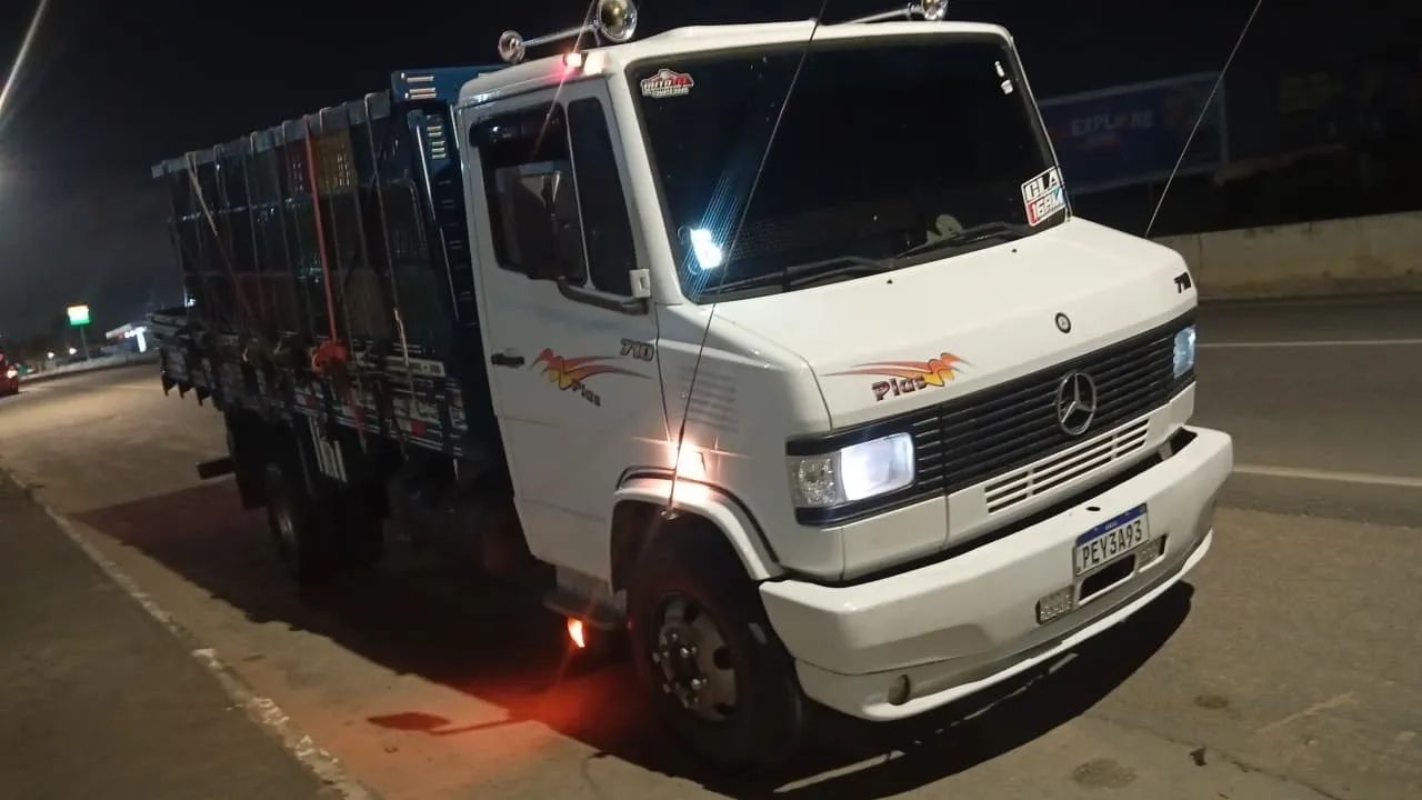 ? Mercedes 710 2011 2012 - Foto 4