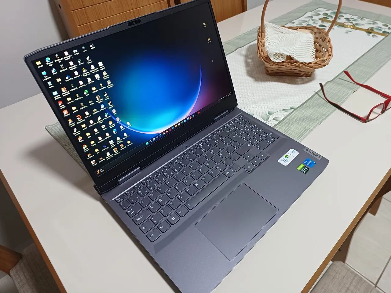 Notebook Lenovo Gamer na caixa