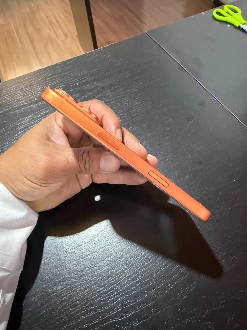 iPhone 17 pro 256 gigas laranja   - Foto 4
