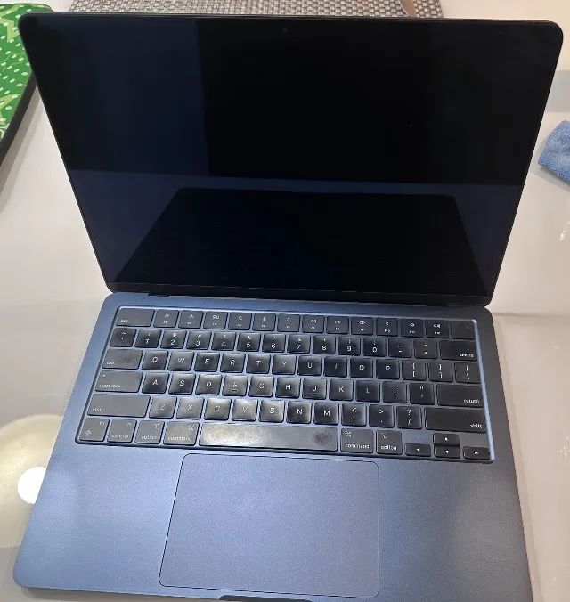 Macbook Air M2 - Touch ID - 13 pol - 256g - 8g Memoria - Foto 3