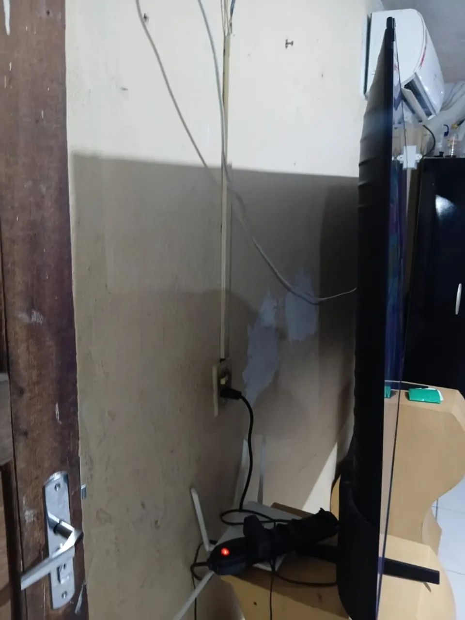 Vendo TV Smart 75 polegadas samsung - Foto 3