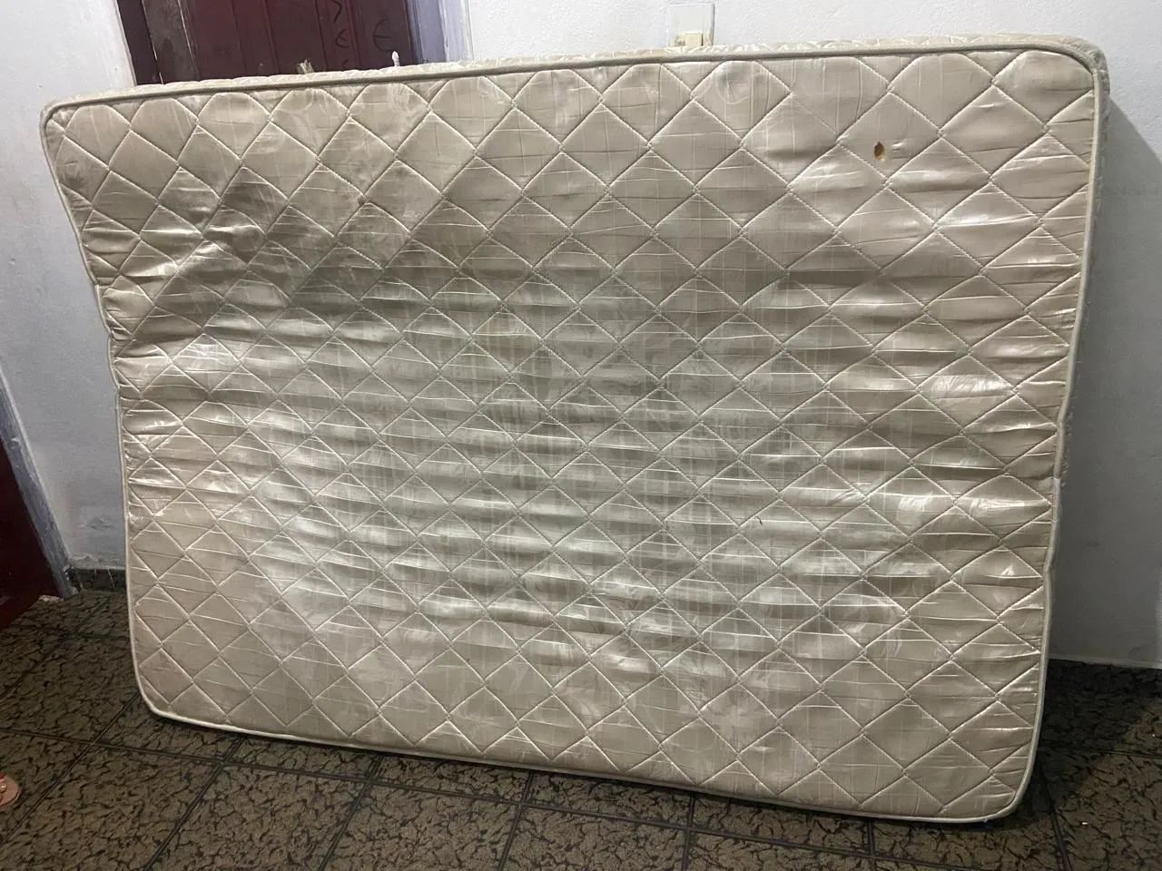 Colchão casal / espuma/ desapego baratinho  - Foto 2