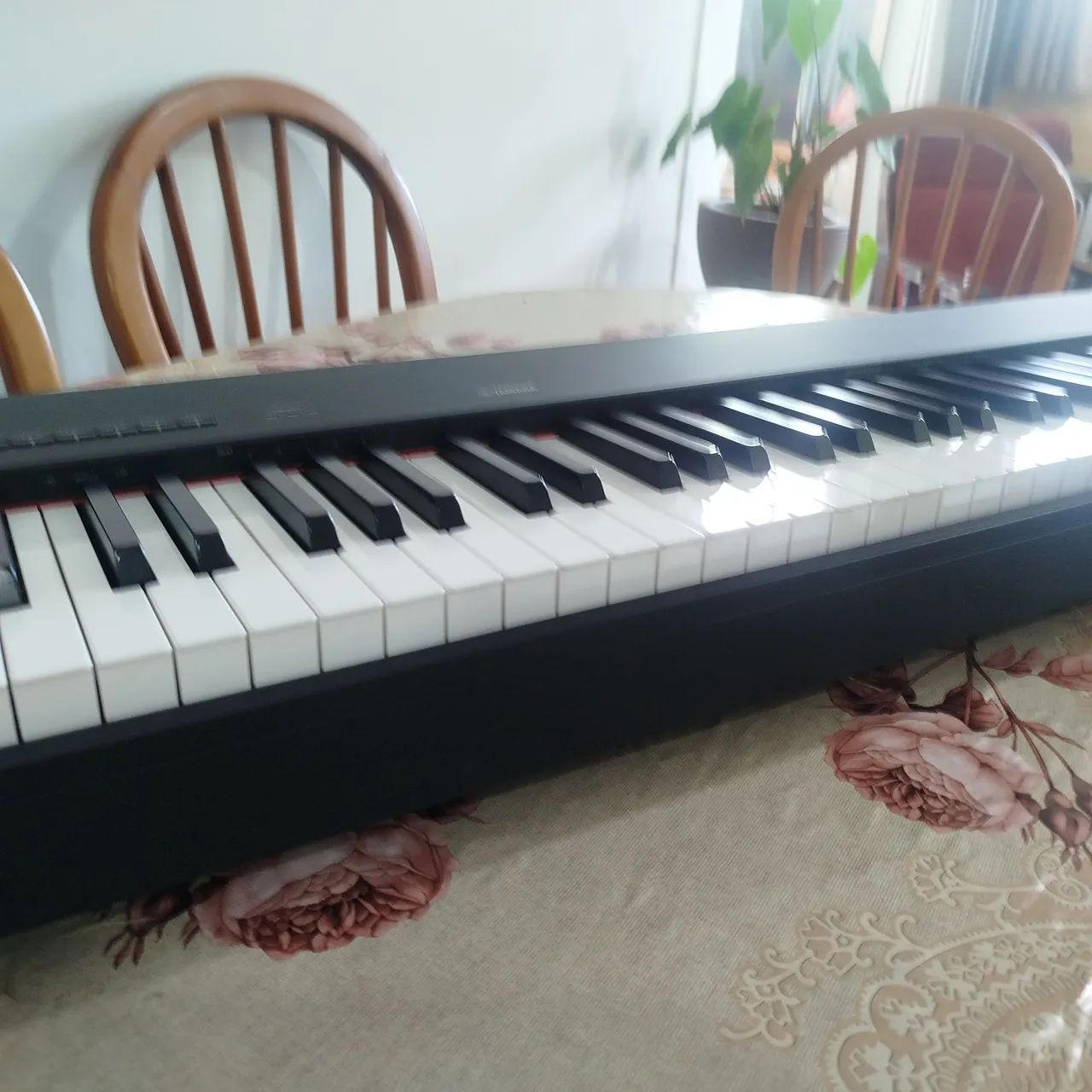 Pianos Yamaha P225 impecável 