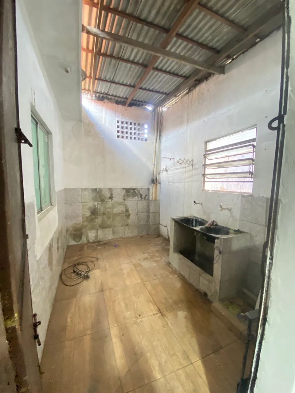 APTO COM AREA DE LAVANDEIRIA - Foto 4