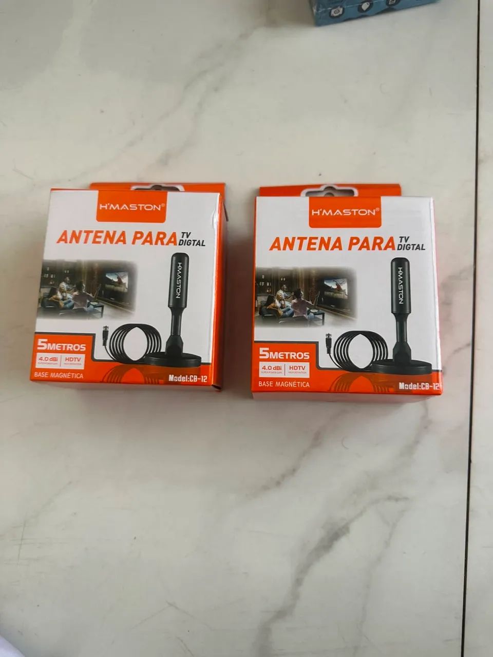 Antena para tv digital com ímã