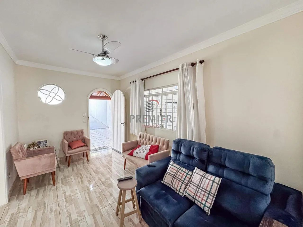 Casa à venda em Londrina, Santa Rosa, com 3 quartos, com 120 m² - Foto 2