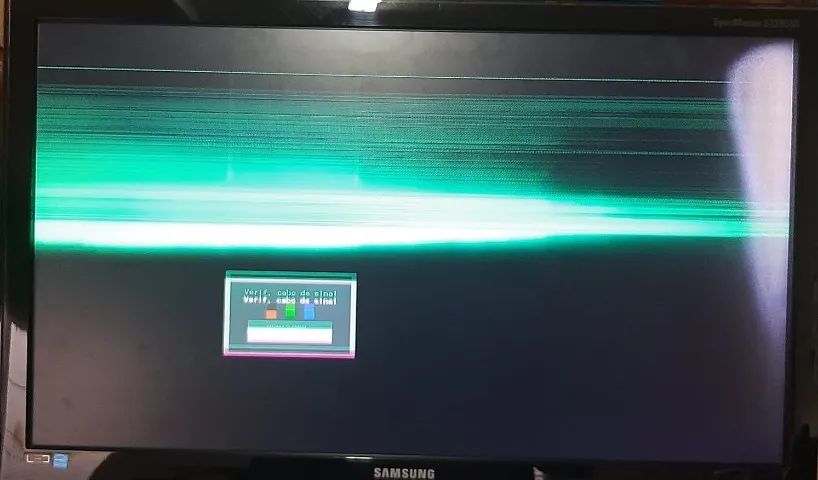Monitor Samsung 23 Polegadas Mod. S23B550V Tela Com Problema  (Usado) - Foto 2